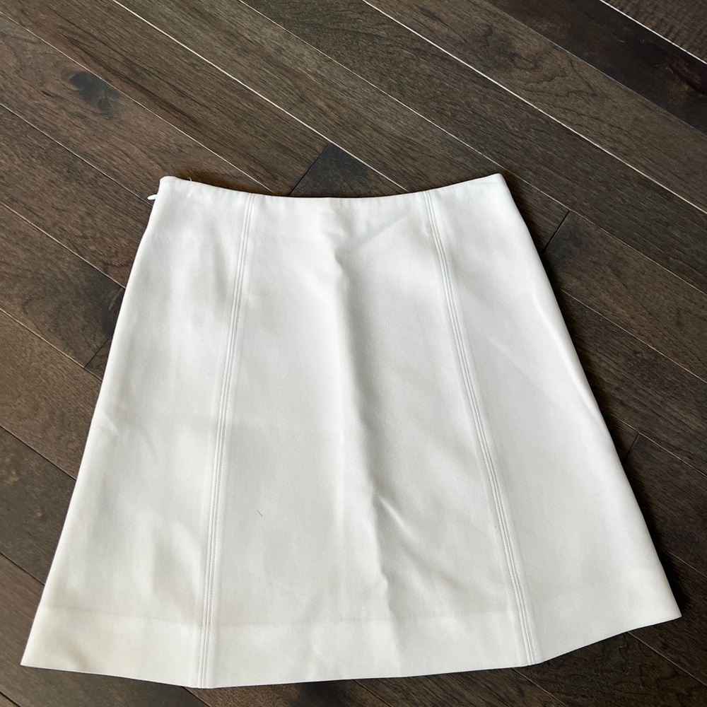 Aritzia white skirt